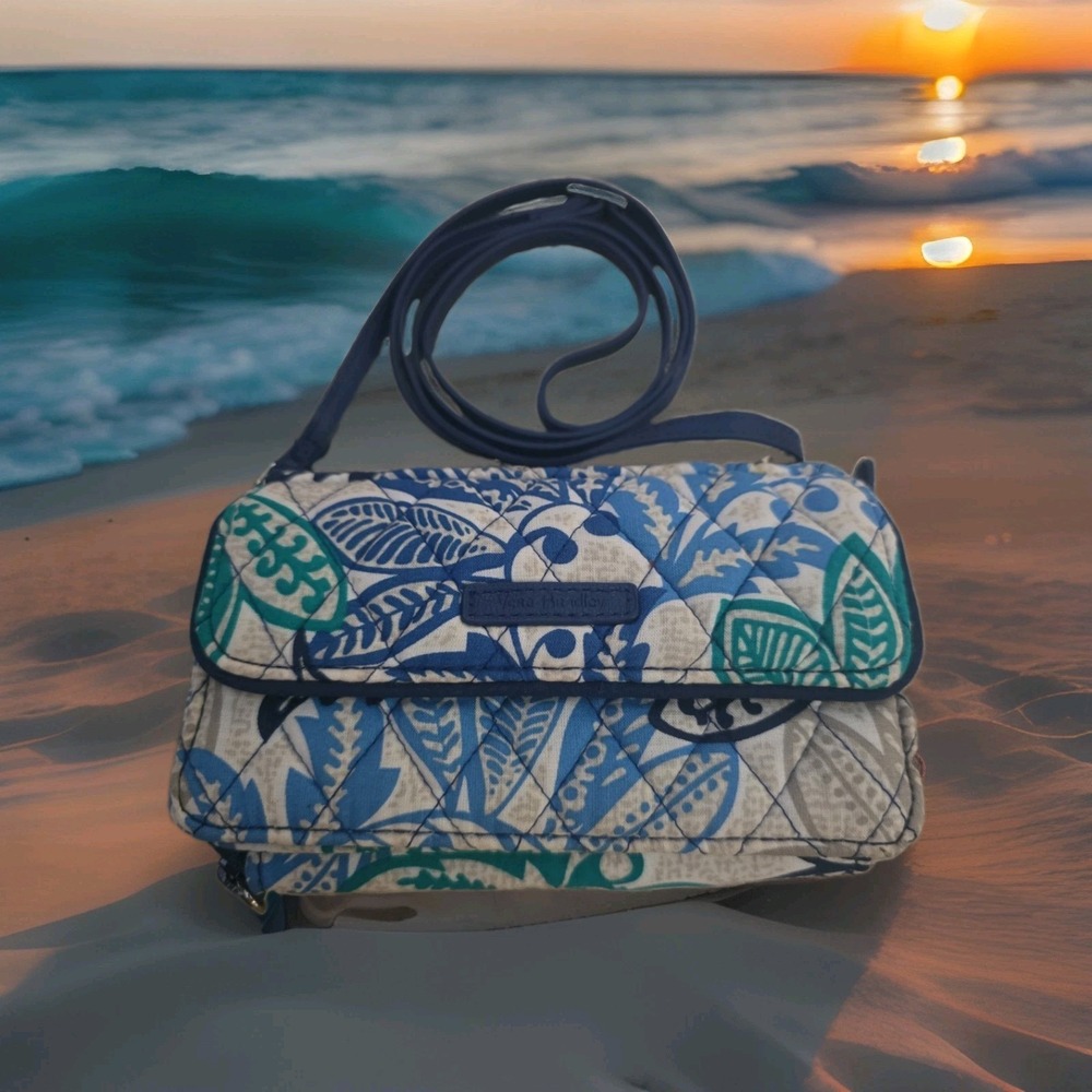 Vera Bradley RFID All In One Crossbody Bag Purse‎ Wallet Blue Floral Santiago